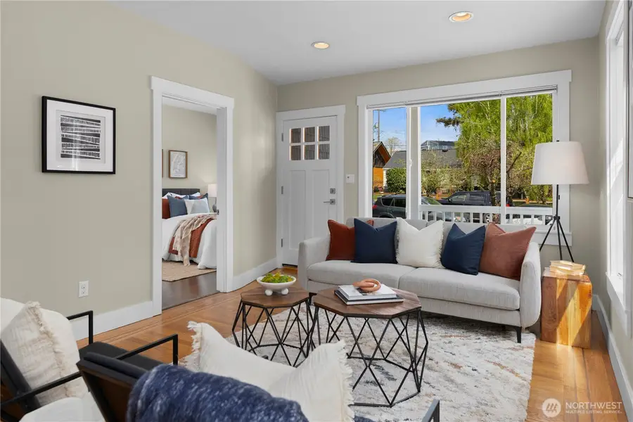 8643 Wabash Avenue S, Seattle, WA 98118 - #2