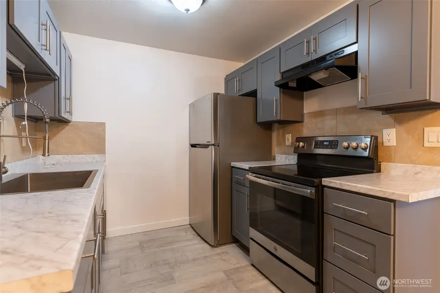 16817 Larch Way #D201, Lynnwood, WA 98037 - Image #3