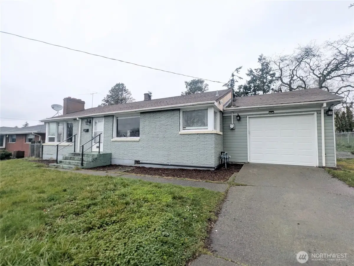 1740 6th Street, Oak Harbor, WA 98277 - #1