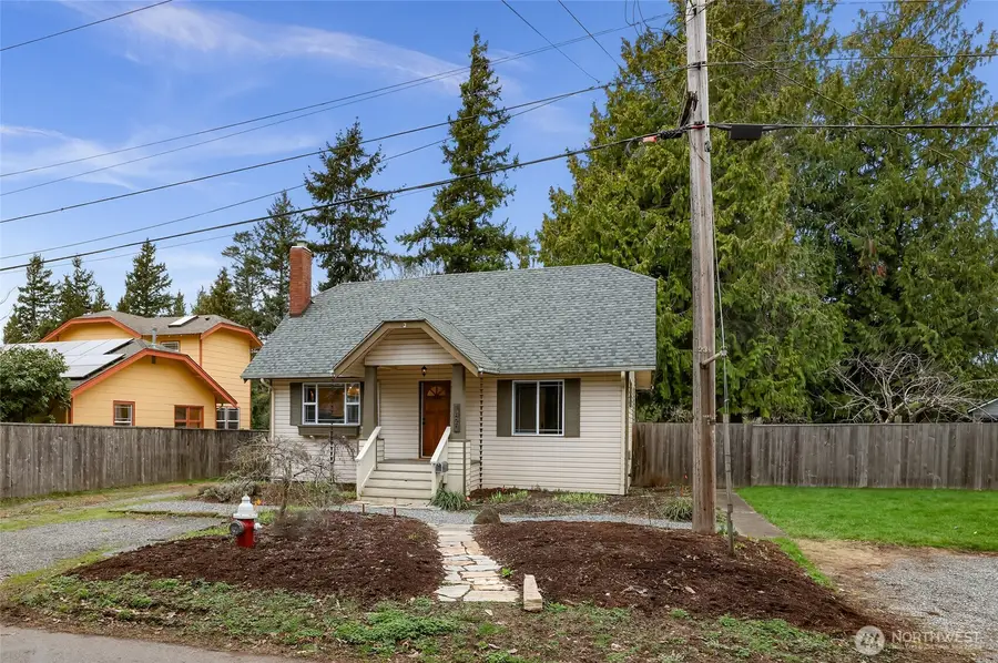 1420 E Maplewood Avenue, Bellingham, WA 98225 - #2