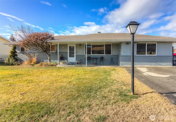 408 S 47th Avenue, Yakima, WA 98908