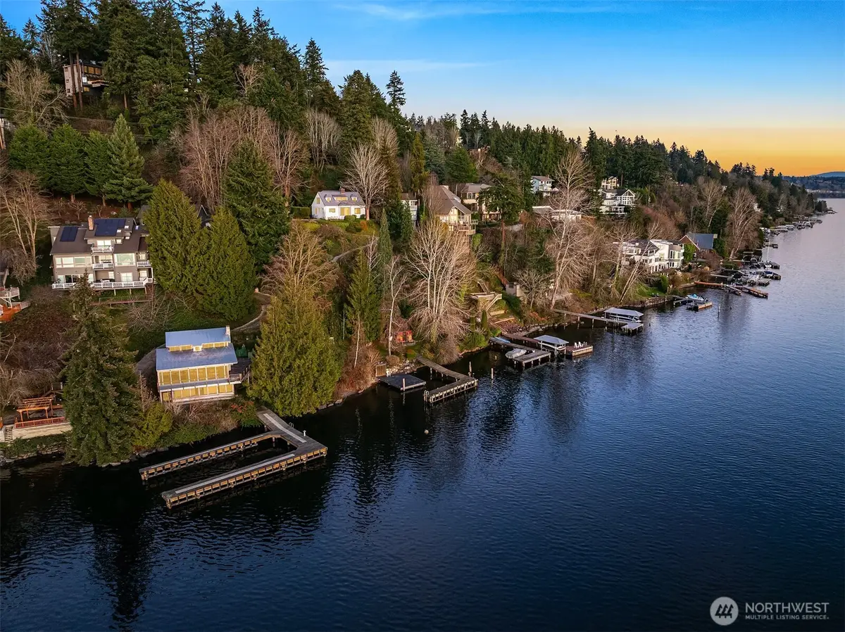 8025 W Mercer Way, Mercer Island, WA 98040 - #1