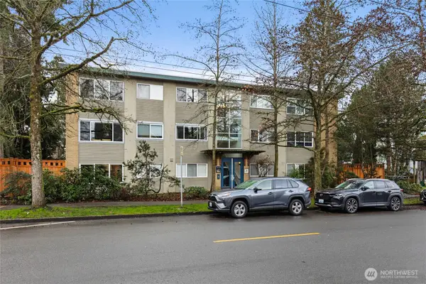 2111 E John Street #202, Seattle, WA 98112