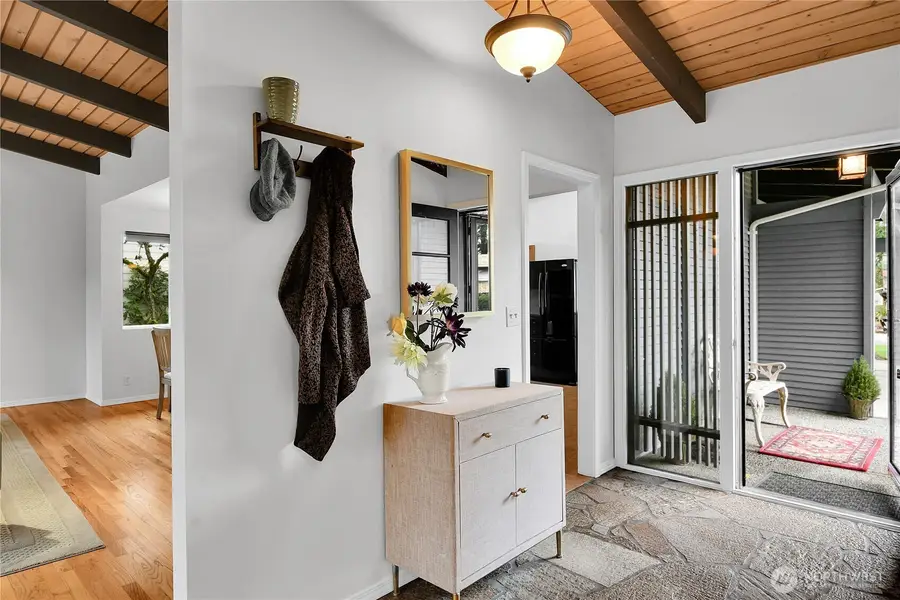 5828 129th Avenue Se, Bellevue, WA 98006 - #3