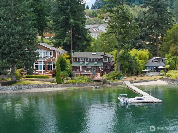 225 3rd Court, Fox Island, WA 98333