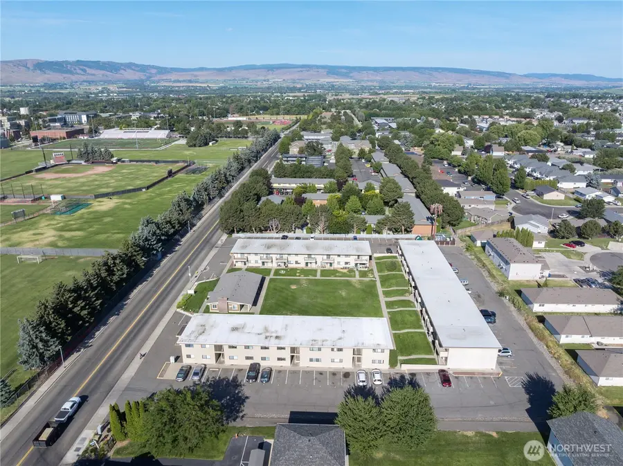 925 E 18th Avenue, Ellensburg, WA 98926 - #3