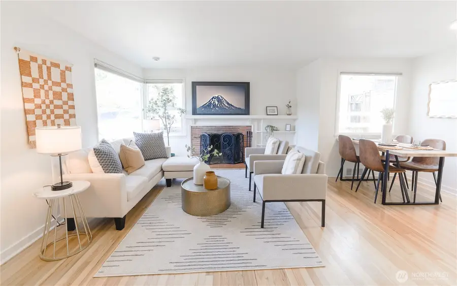 6012 40th Avenue Ne, Seattle, WA 98115 - Image #2