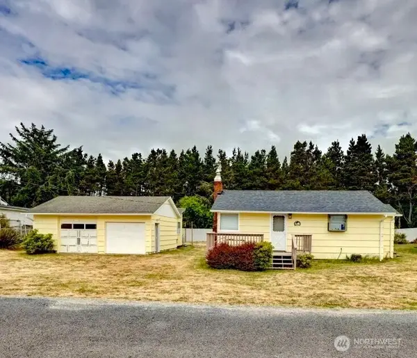 1215 199th Place, Long Beach, WA 98631