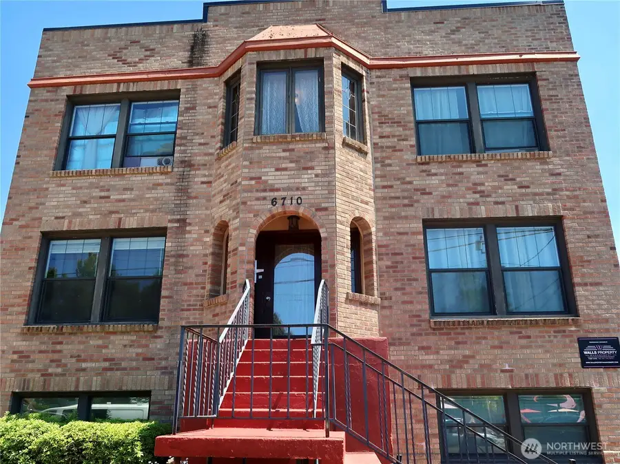 6710 Greenwood Avenue N #1-6, Seattle, WA 98103 - Image #2