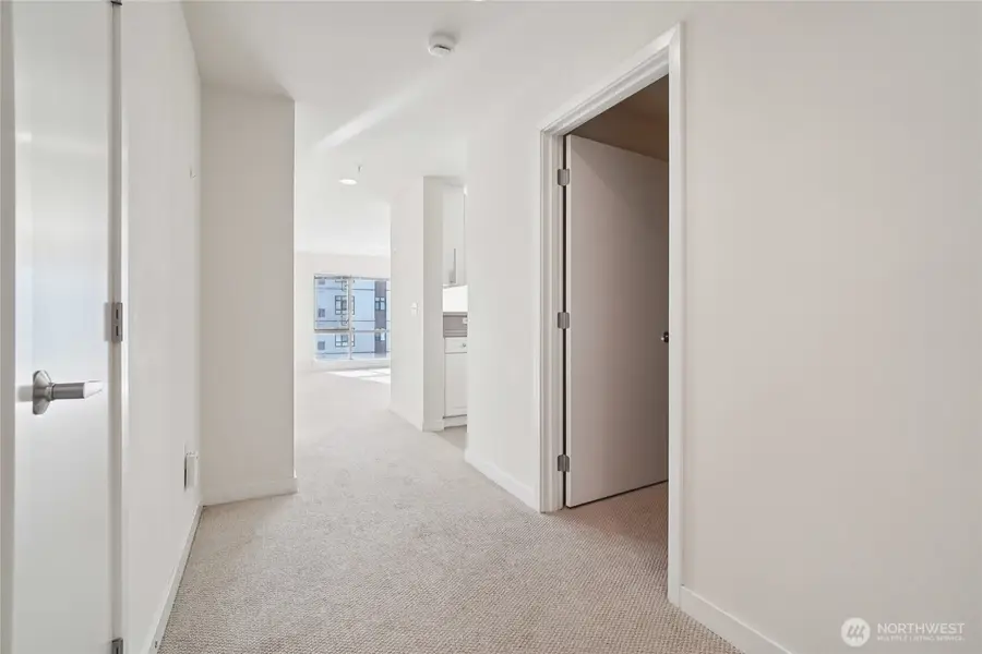 321 10th Avenue S #613, Seattle, WA 98104 - #3