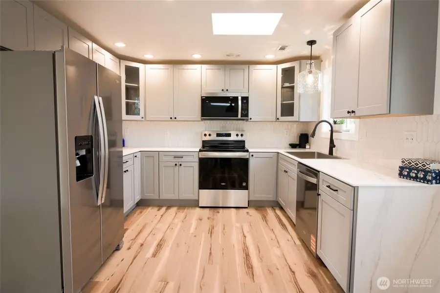 704 NE Normandy, Bremerton, WA 98310 - #3