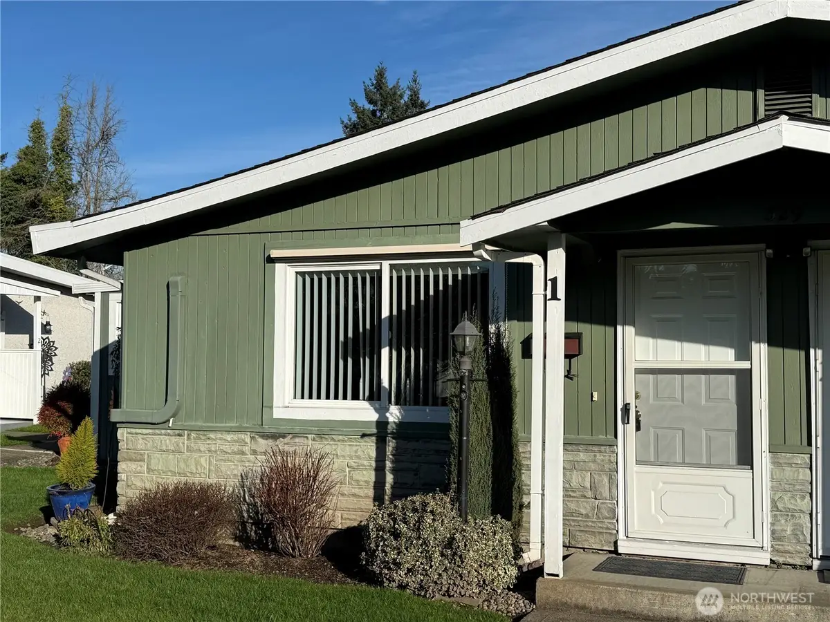 329 7th Street Se #1, Puyallup, WA 98371 - #1