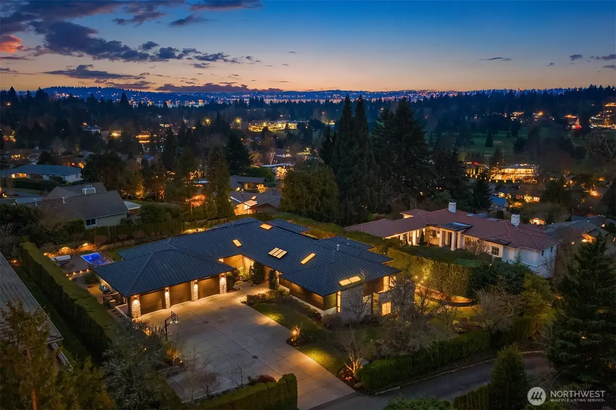 8631 NE 19th Place, Clyde Hill, WA 98004 - #1