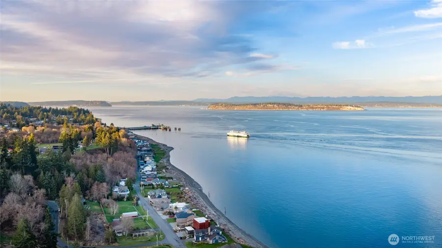 6897 Helena Street, Clinton, WA 98236 - #3