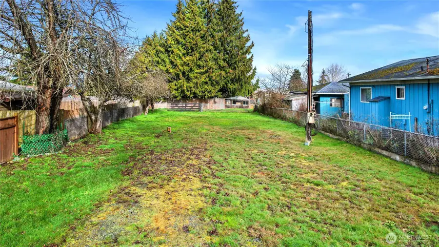 2117 E 5th Avenue #14, Port Angeles, WA 98362 - #3