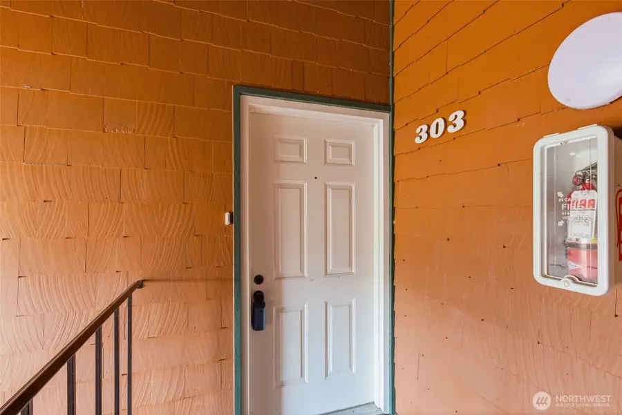 7320 N Skyview Lane #M303, Tacoma, WA 98406 - #3