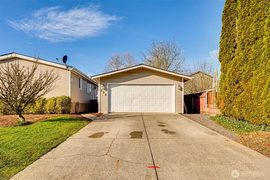 215 Sycamore Street, Woodland, WA 98674 - #2