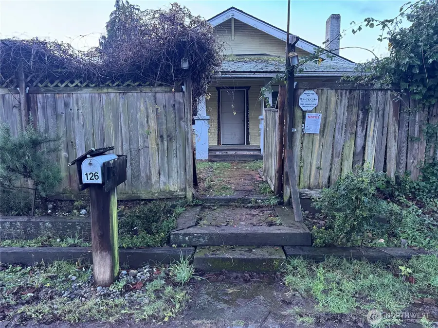 126 W 5th Street, Port Angeles, WA 98362 - #2