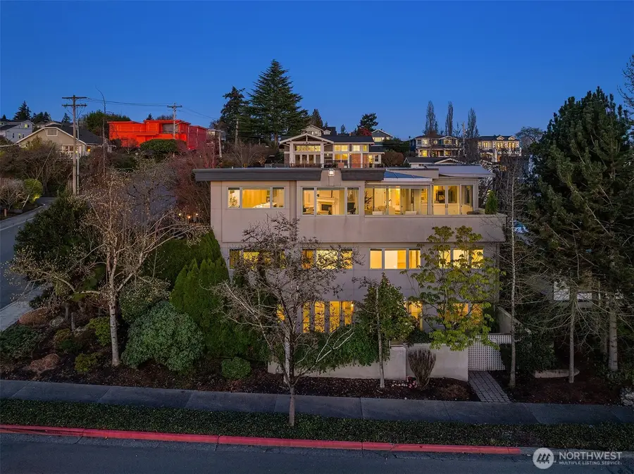 7 10th Avenue, Kirkland, WA 98033 - #3