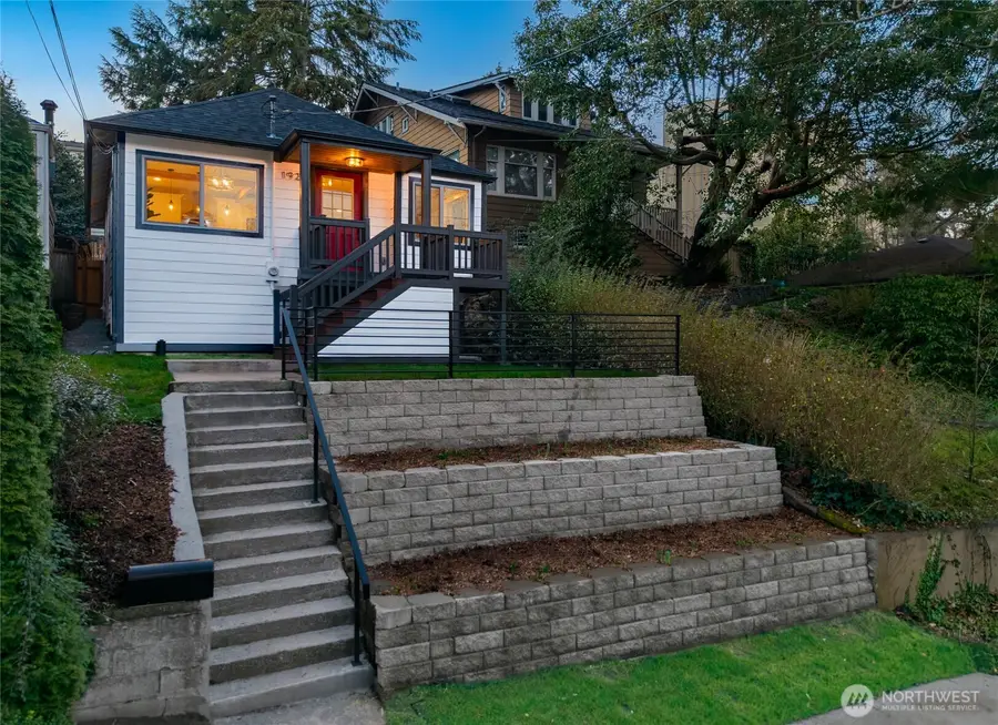 1927 42nd Avenue Sw, Seattle, WA 98116 - #2