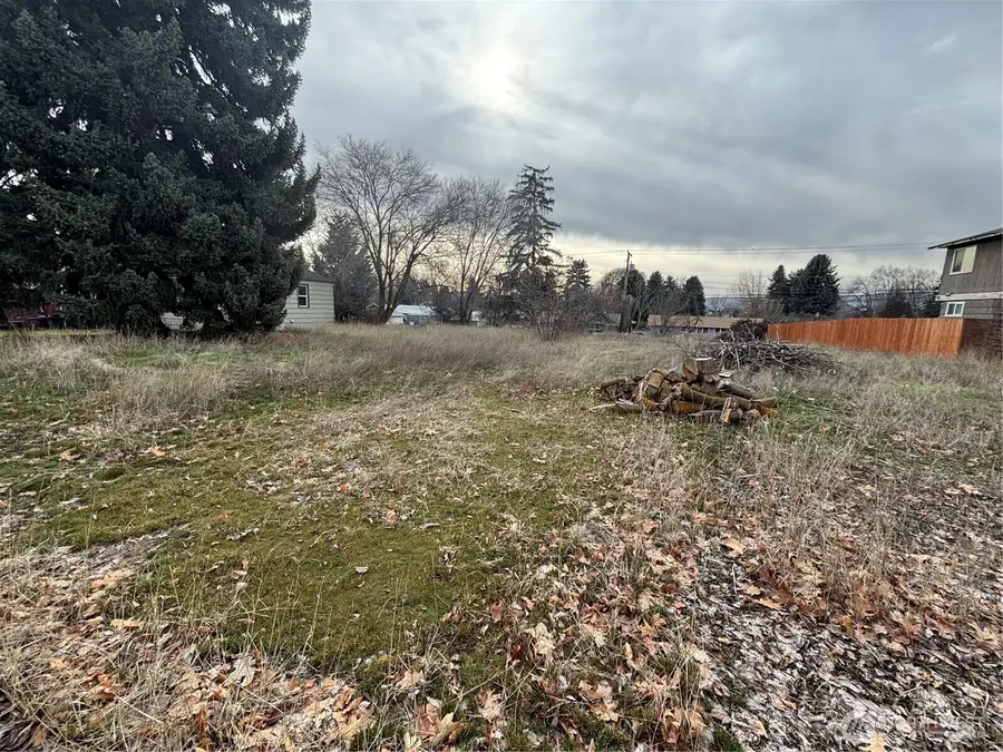 1106 E 2nd Avenue #3&4, Ellensburg, WA 98926 - #2