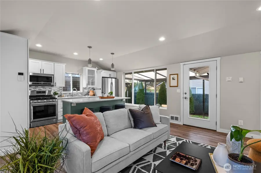 18121 12th Avenue Ne, Shoreline, WA 98155 - #3