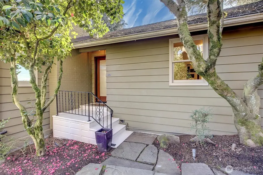 1502 35th Avenue S, Seattle, WA 98144 - #2