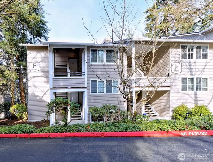 10016 NE 120th Lane #F-101, Kirkland, WA 98034 - #2