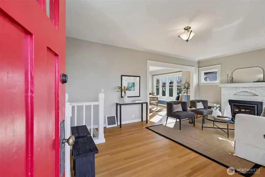 6734 18th Avenue Nw, Seattle, WA 98117 - #2