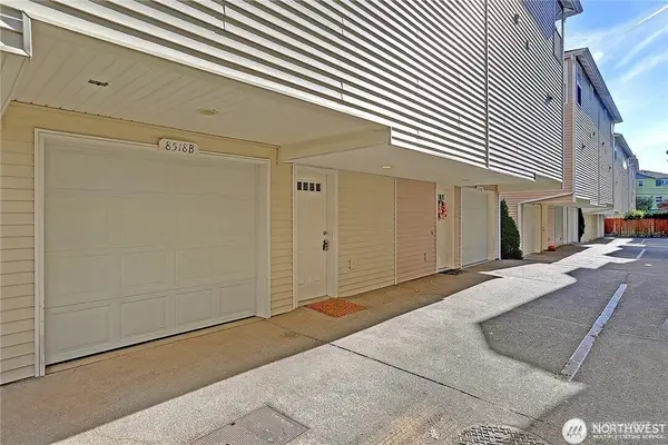 8518 Midvale Avenue Nw #B, Seattle, WA 98103