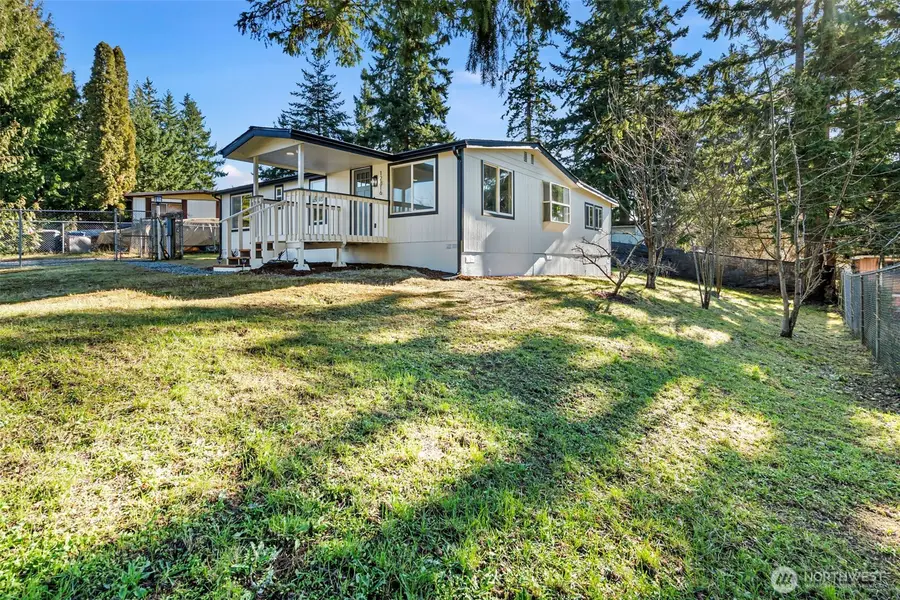 12816 Ridge Cir E, Bonney Lake, WA 98391 - #2