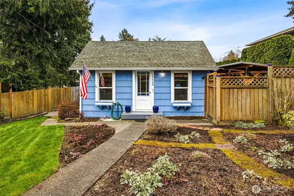 15648 10th Avenue Sw, Burien, WA 98166
