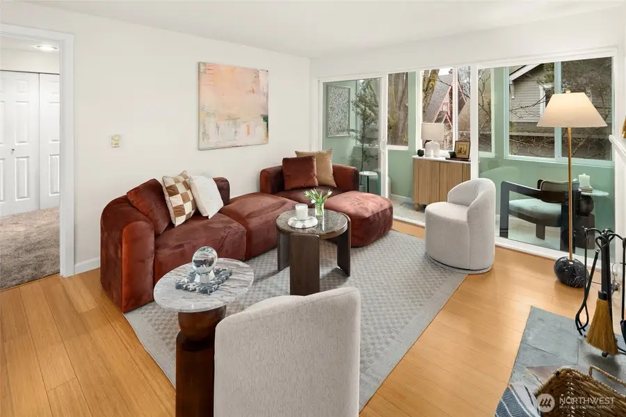 5901 Phinney Avenue N #206, Seattle, WA 98103 - #3