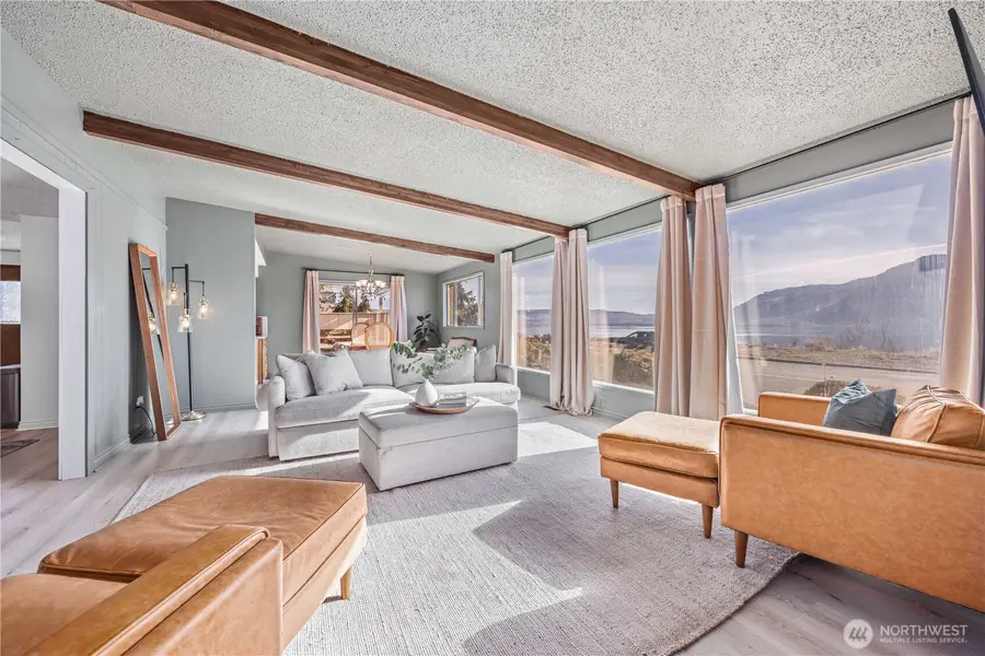 608 Plaza Way, Brewster, WA 98812 - #3