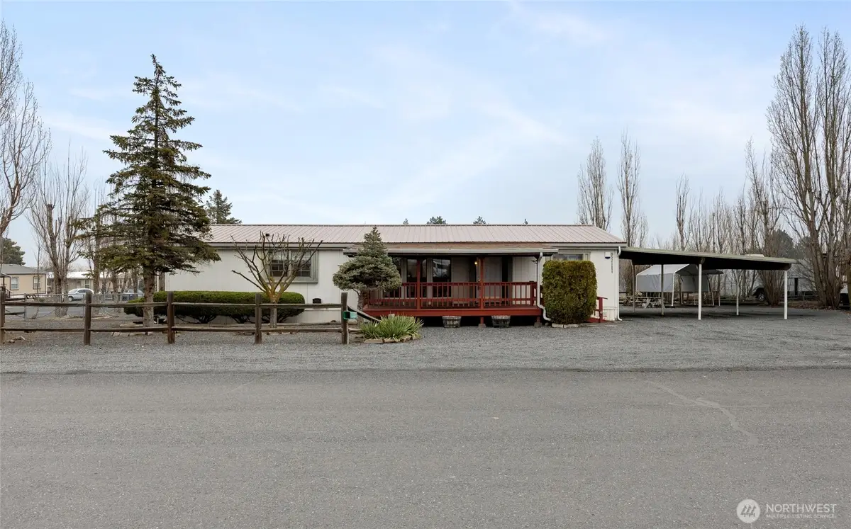 8521 Jean Road Ne, Moses Lake, WA 98837 - #1