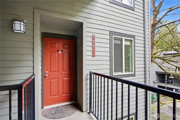 8111 146th Court Ne #D, Redmond, WA 98052