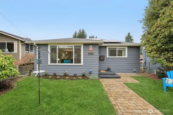 7945 17th Avenue Sw, Seattle, WA 98106