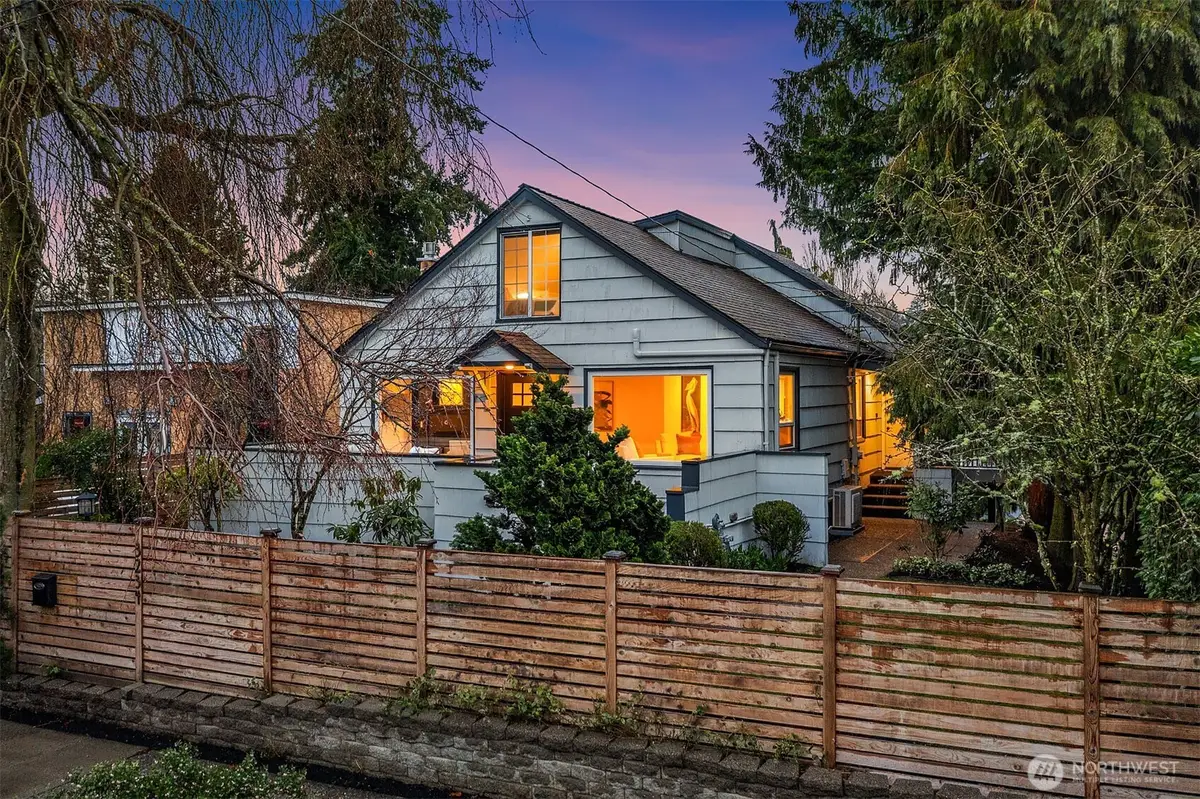 3234 35th Avenue W, Seattle, WA 98199 - #1