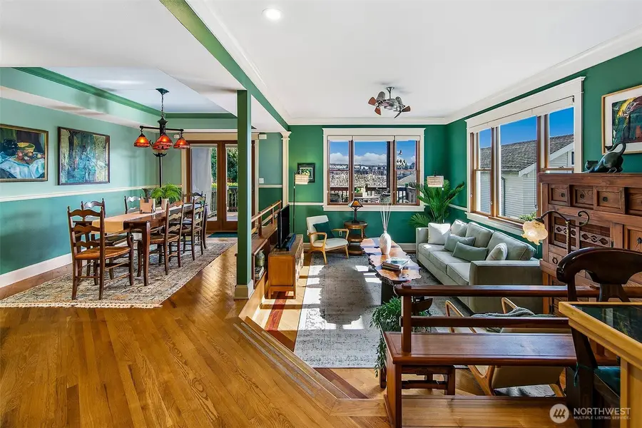 3532 Meridian Avenue N, Seattle, WA 98103 - #3