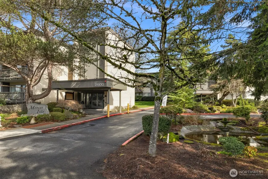 2500 81st Avenue Se #118, Mercer Island, WA 98040 - #2