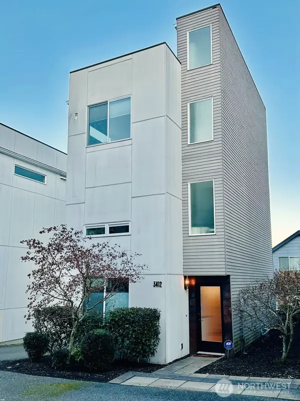 3412 22nd Avenue W, Seattle, WA 98199