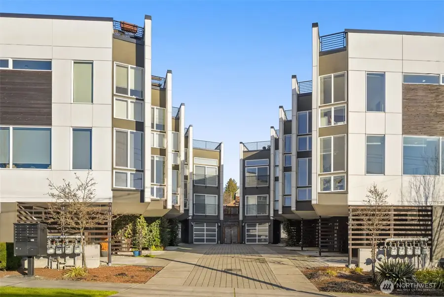 208 16th Avenue #A, Seattle, WA 98122 - #2