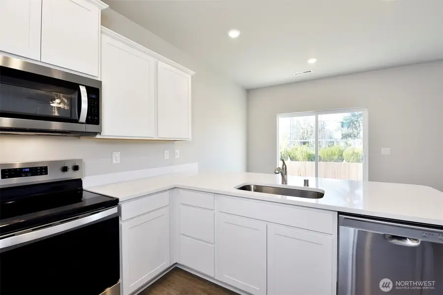 9752 Brown Street Se, Yelm, WA 98597 - #2