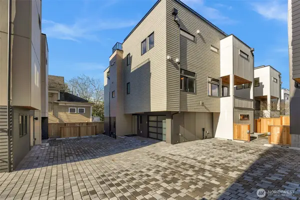 1412 N 47th Street #A, Seattle, WA 98103