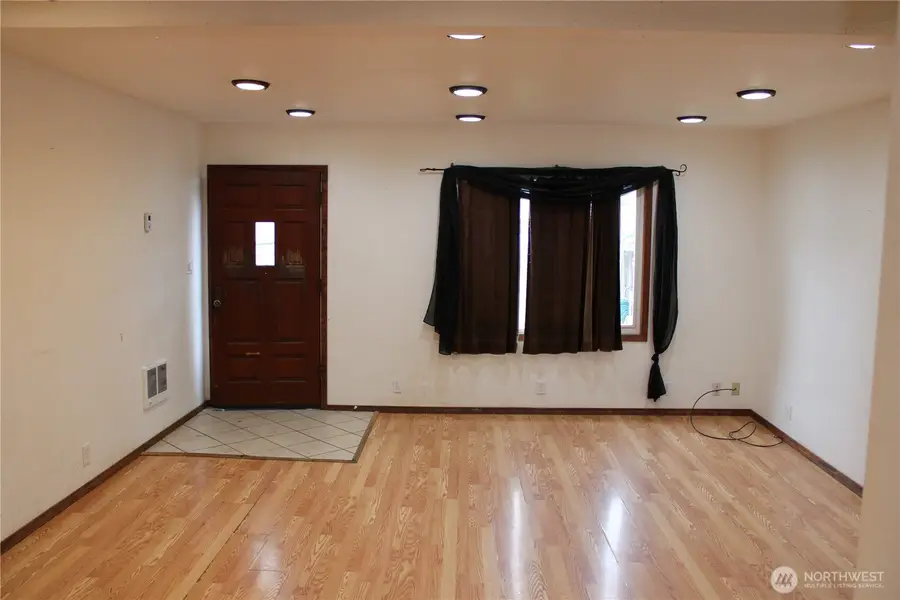 2714 Aberdeen Avenue, Hoquiam, WA 98550 - #3