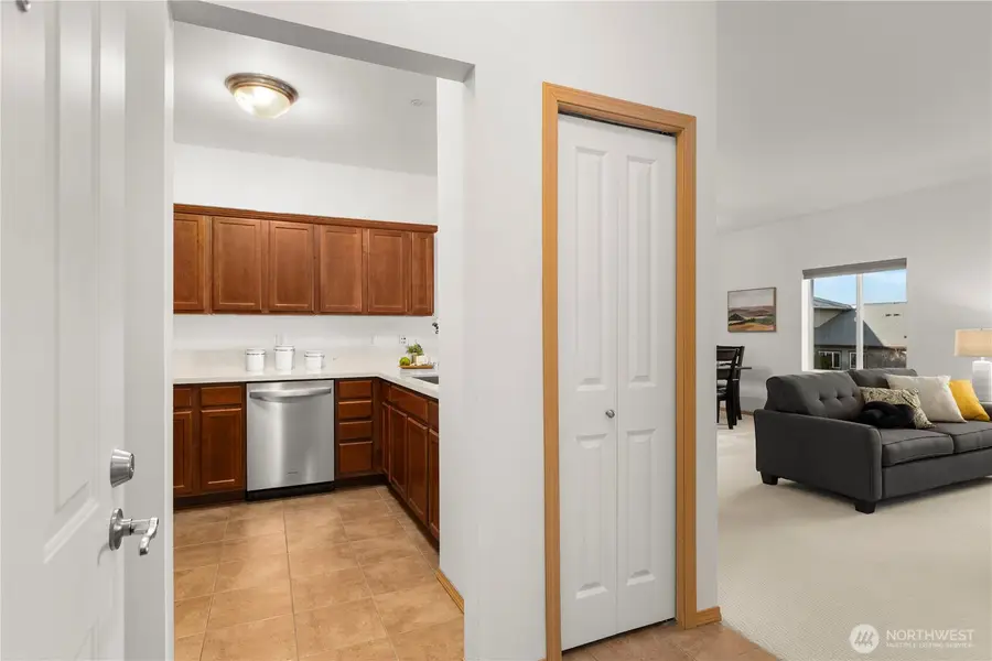 1731 10th Avenue Ne #B215, Issaquah, WA 98029 - #2