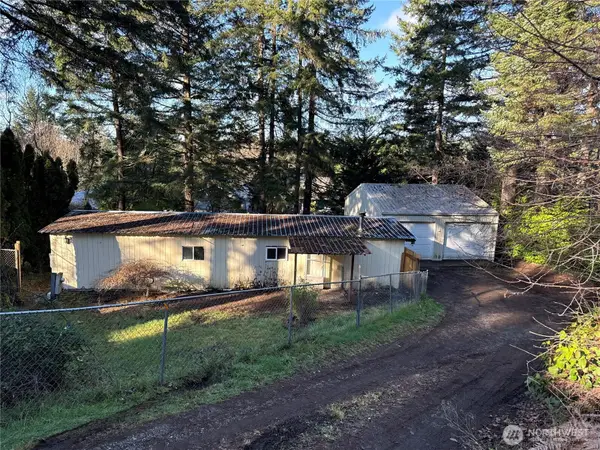 1130 NE Larson Boulevard, Belfair, WA 98528
