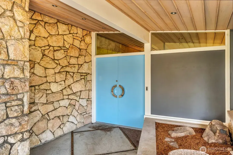 6437 Hampton Road S, Seattle, WA 98118 - #3