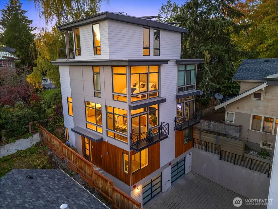 3959 1st Avenue Ne #A, Seattle, WA 98105 - #3