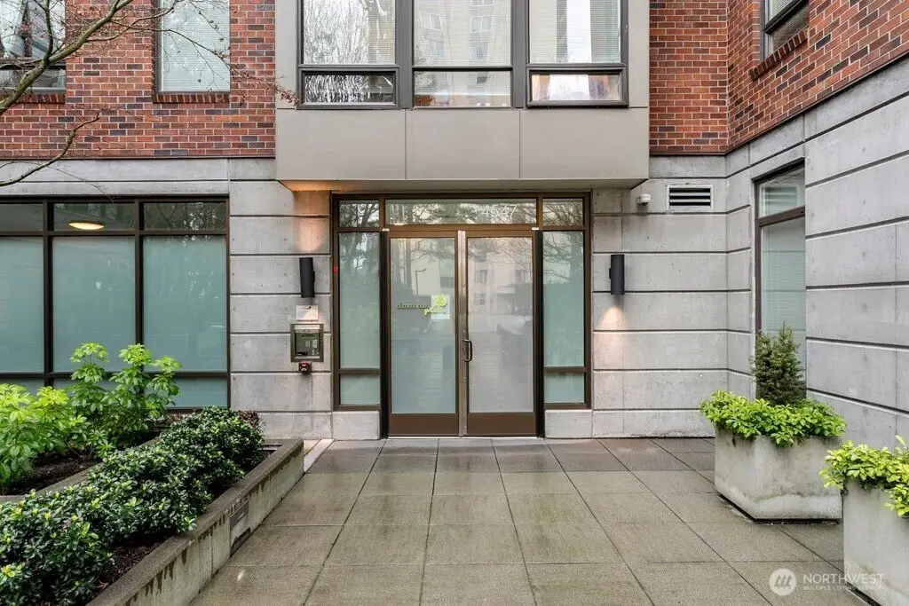 4547 8th Avenue Ne #508, Seattle, WA 98105 - #1